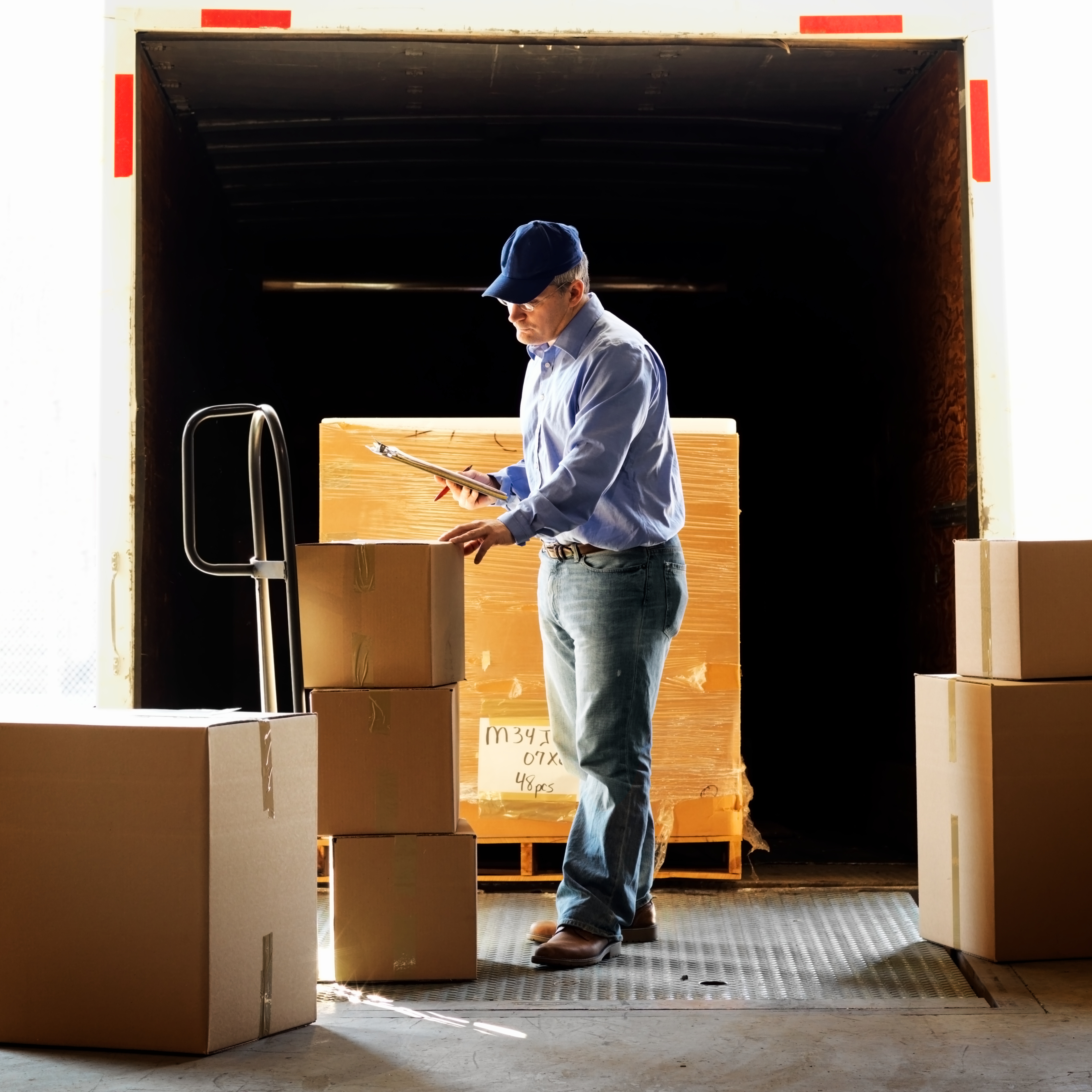 Gặp khó khăn khi theo dõi hàng hóa